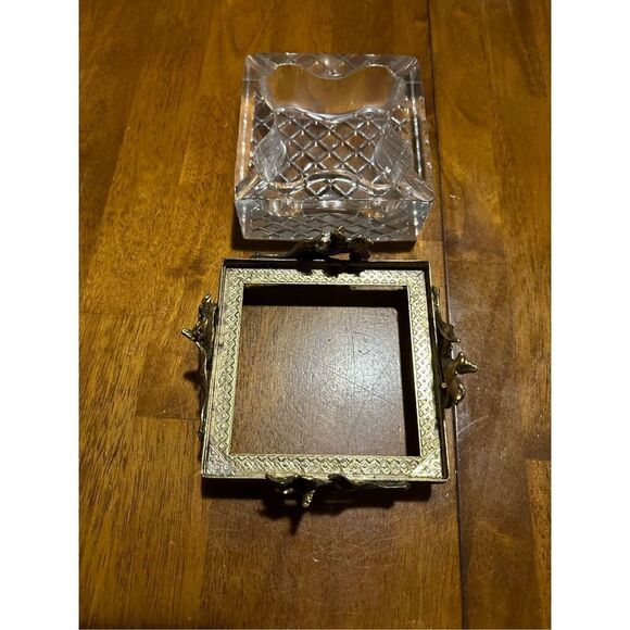 Vintage Mid Century modern MCM Thick Glass with Gold Tone Floral Holder Ashtray - Picture 5 of 12